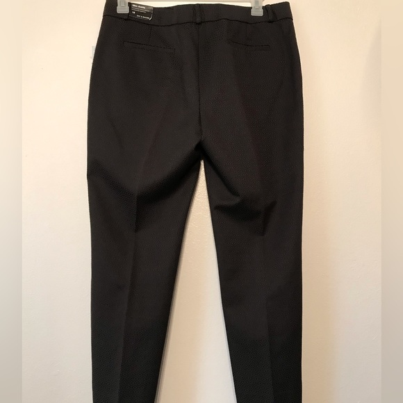 NWT Zac & Rachel Textured, Slim Ankle Pants in black. Size 12 - Picture 6 of 10